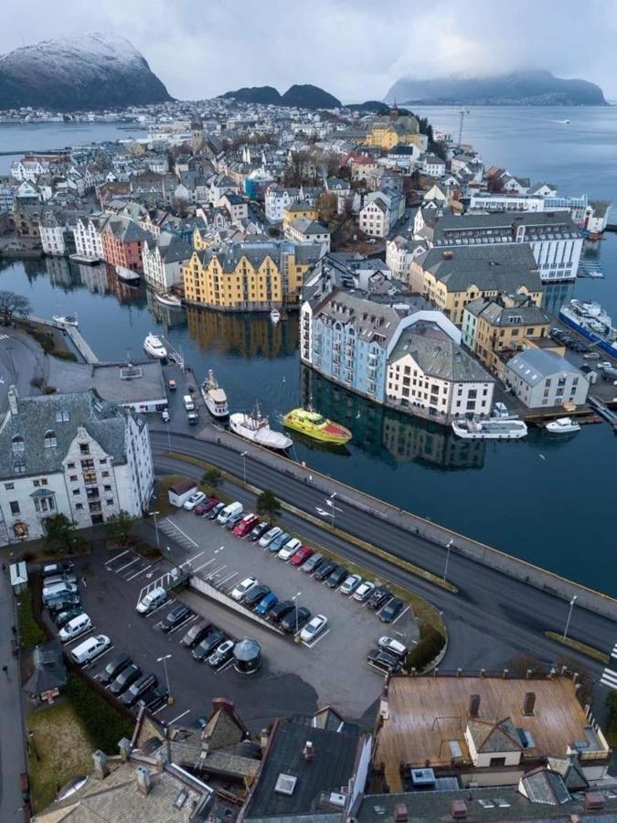 Alesund Skysuite ภายนอก รูปภาพ